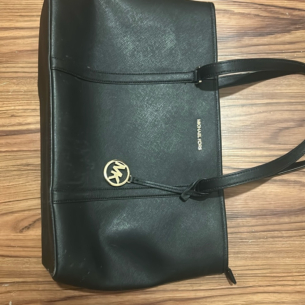 Black Michael kors purse